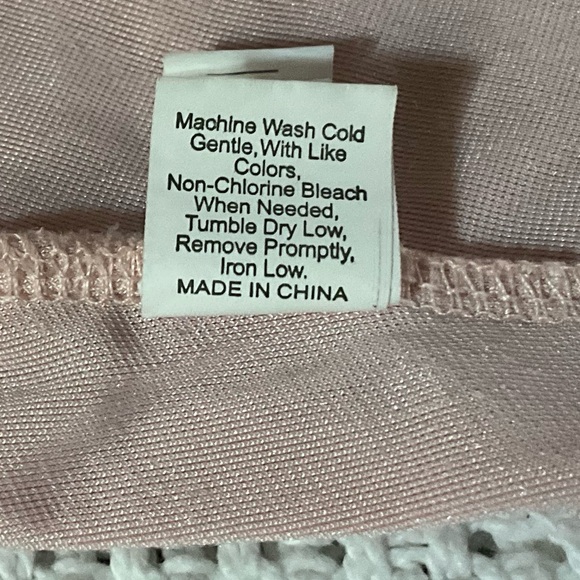 Shein velvet crop top. Size M - Picture 5 of 5